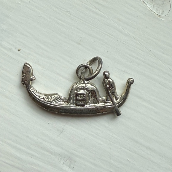COPY - Sterling silver gondola charm - Picture 3 of 3